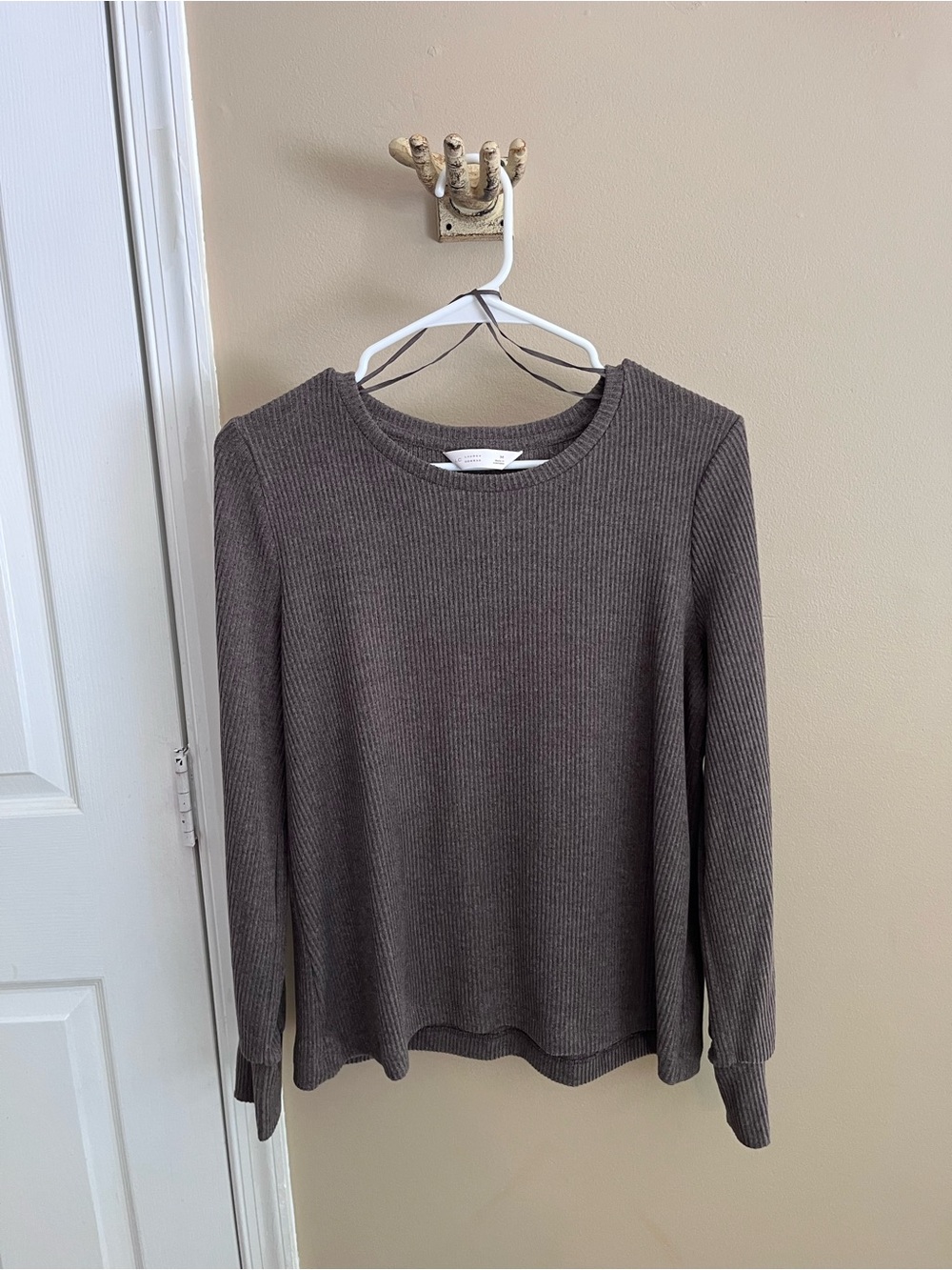 LC Lauren Conrad Ribbed Crewneck Sweater in Taupe Gray